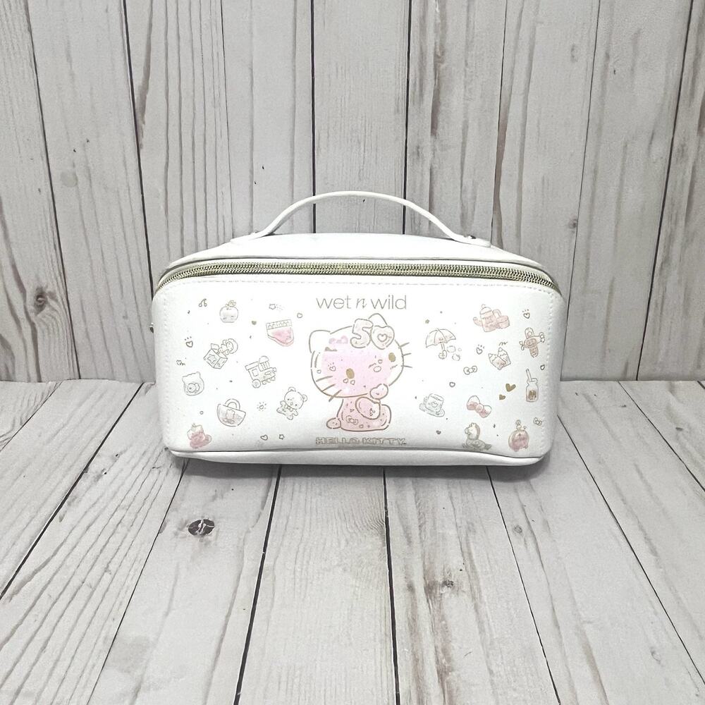 Hello Kitty Wet N Wild Make-Up Bag 50th Anniversary Limited Edition